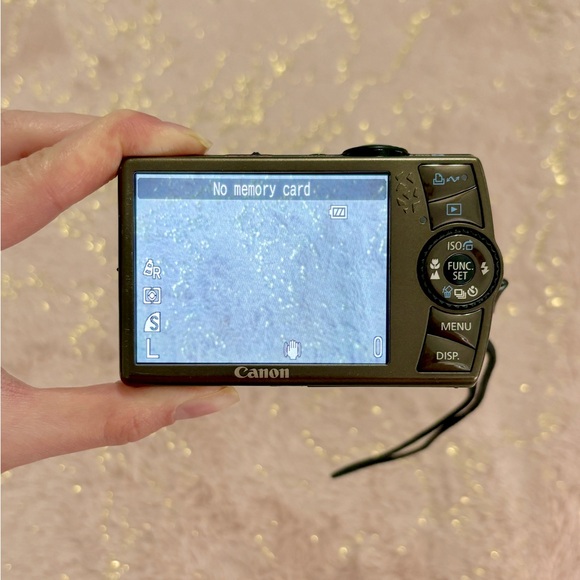 Canon Powershot SD880 IS Digital Elph camera bundle - Picture 8 of 8